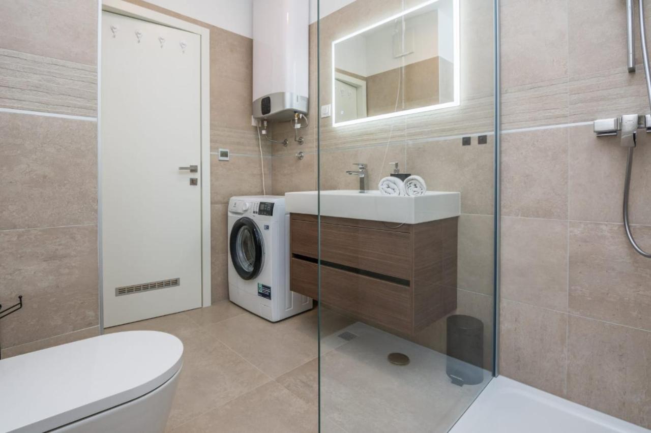 Apartamento Exclusive Apartman Anamarino Zadar Exterior foto